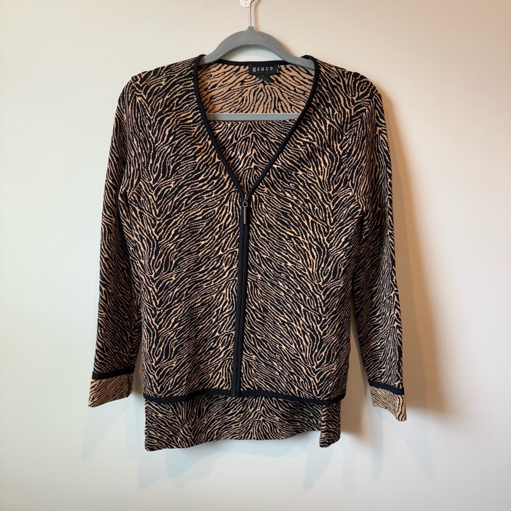 Grace Zebra Print Black and Beige Skirt Sweater Set size Medium